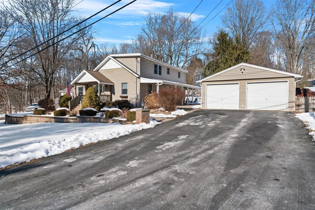 6 Ash Avenue New Windsor NY 12553
