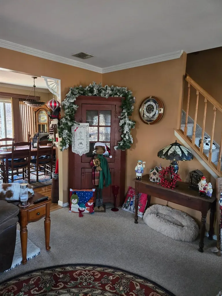 108 Lakeside Trail Ridge NY 11961