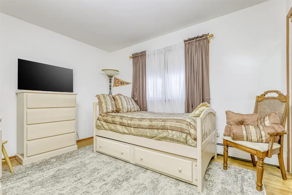 7 Ackerman Avenue Airmont NY 10901