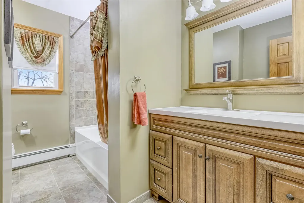 7 Ackerman Avenue Airmont NY 10901