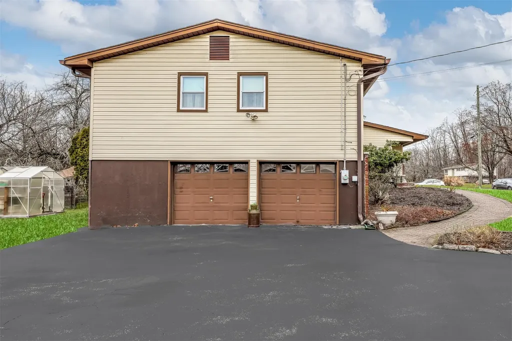 7 Ackerman Avenue Airmont NY 10901