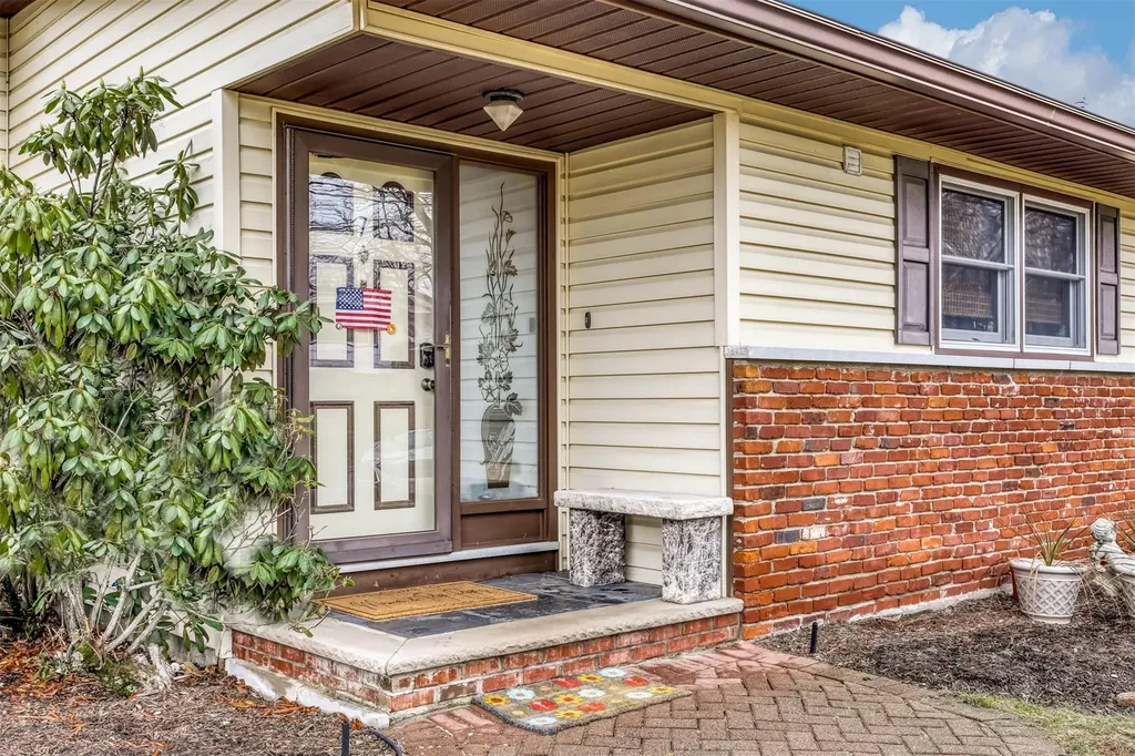 7 Ackerman Avenue Airmont NY 10901