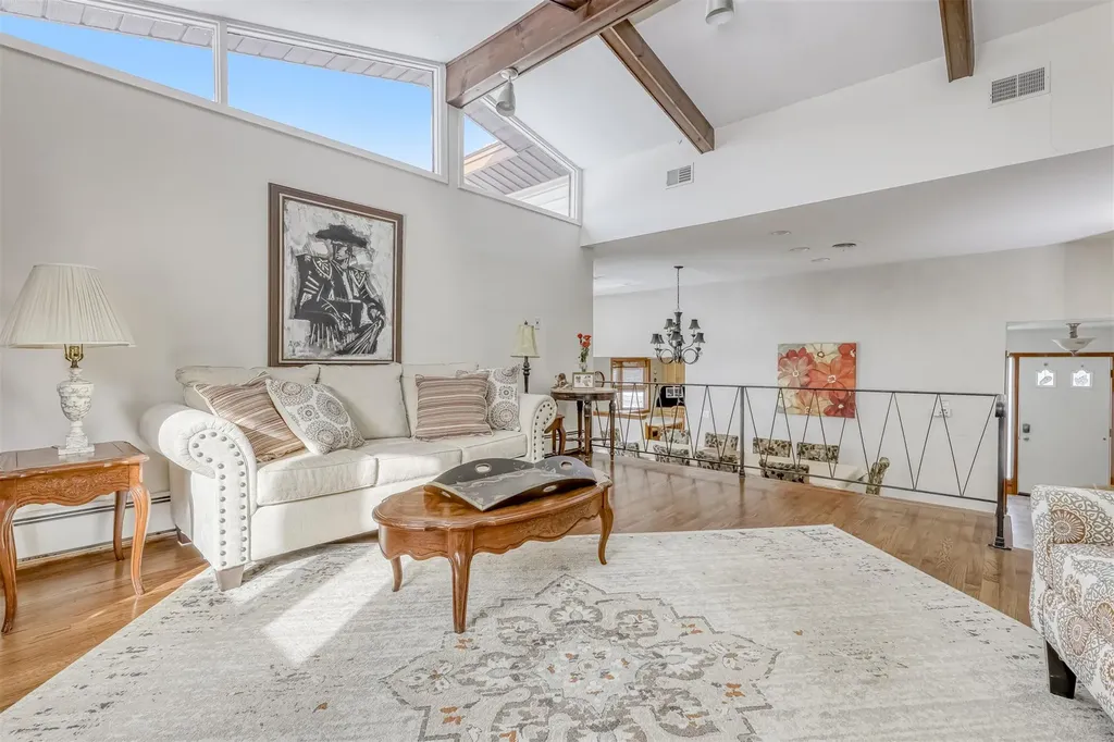 7 Ackerman Avenue Airmont NY 10901