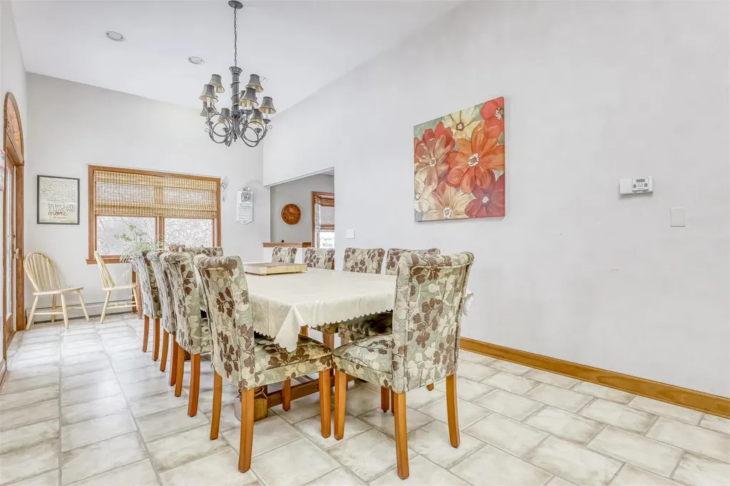 7 Ackerman Avenue Airmont NY 10901