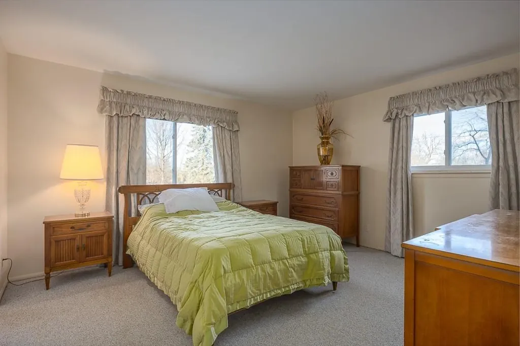 69 Silver Birch Lane Pearl River NY 10965