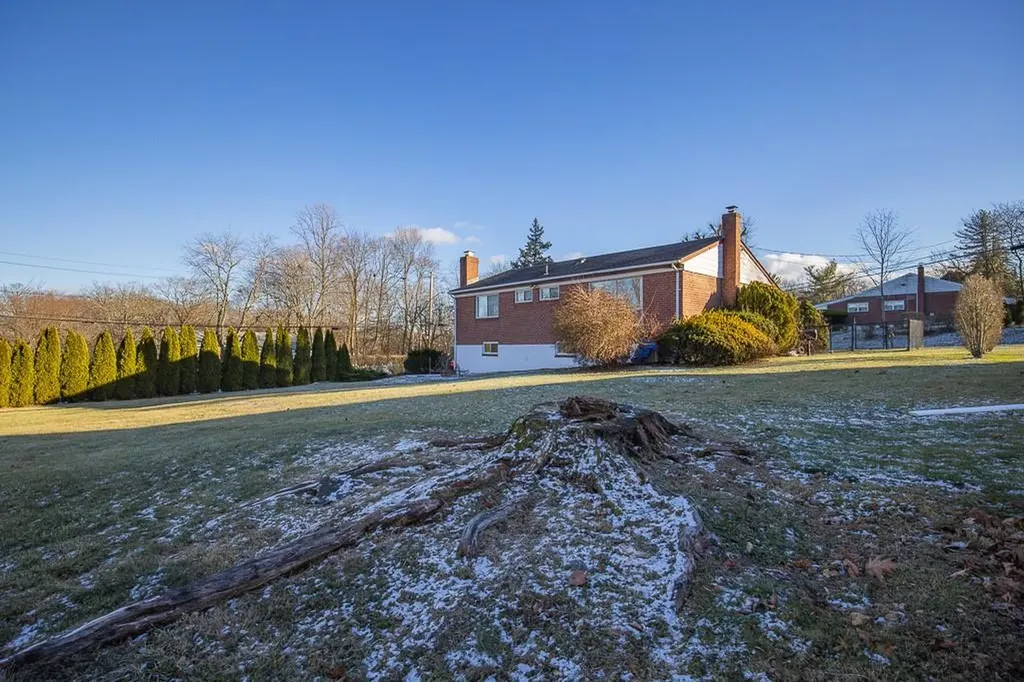 69 Silver Birch Lane Pearl River NY 10965