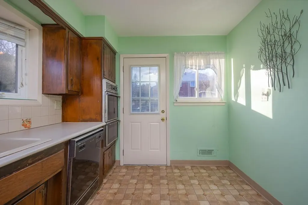 69 Silver Birch Lane Pearl River NY 10965