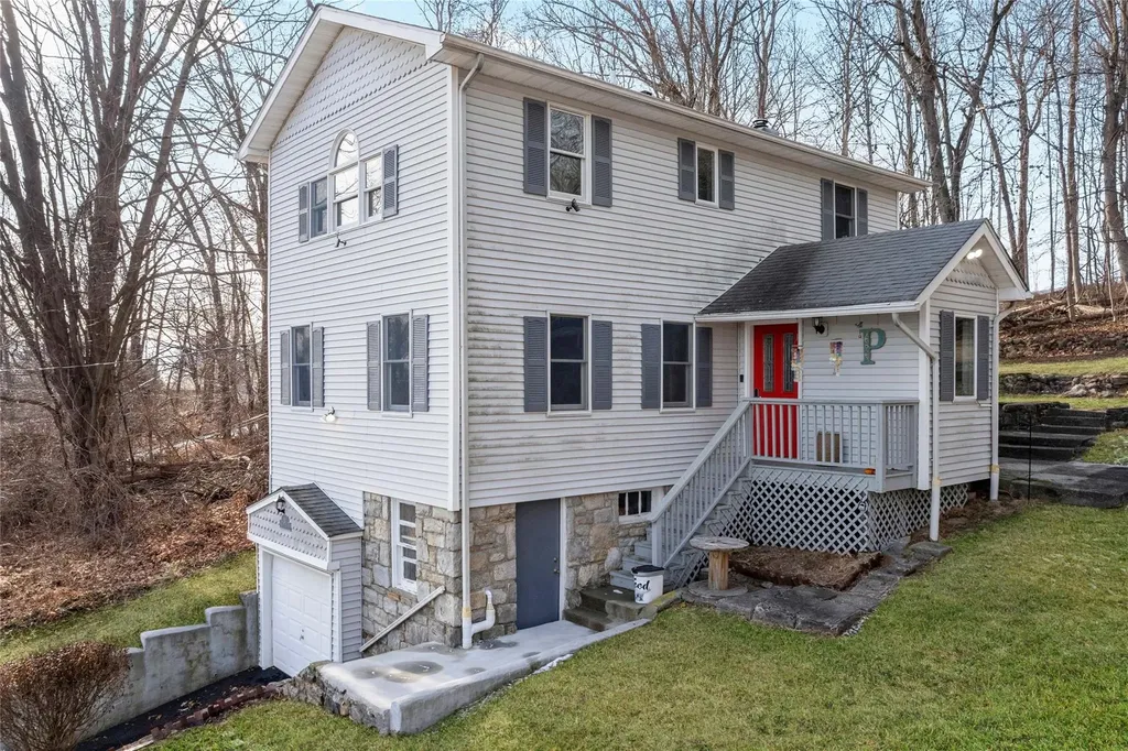 13 Hemlock Drive Mahopac NY 10541