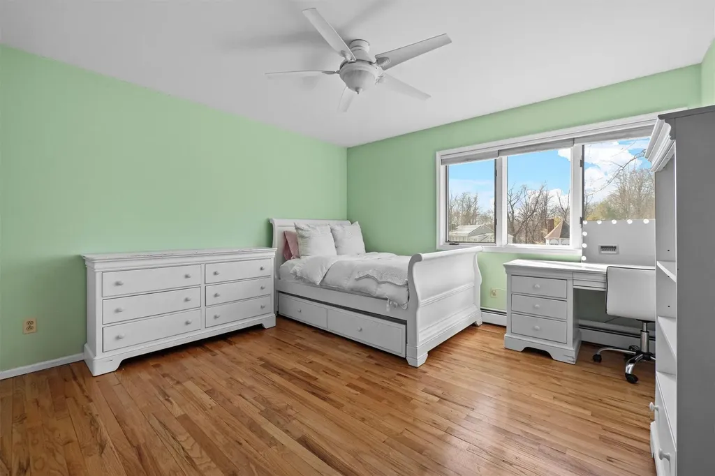 31 Waters Edge Congers NY 10920