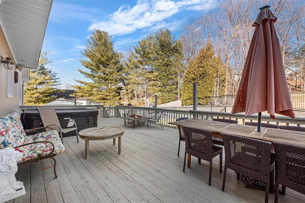 31 Waters Edge Congers NY 10920