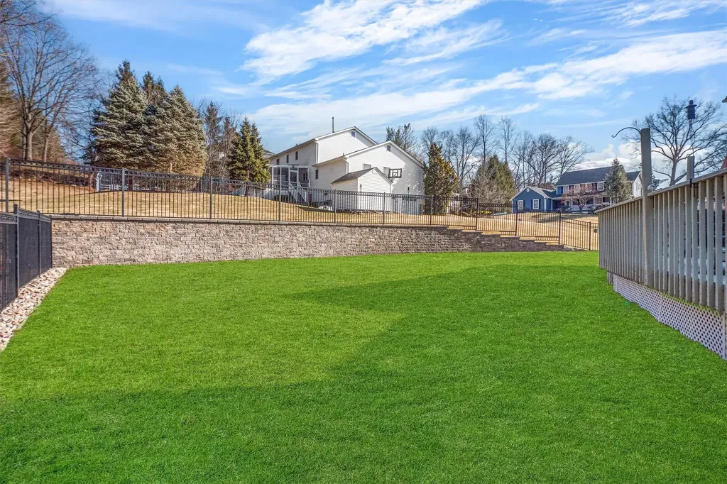 31 Waters Edge Congers NY 10920