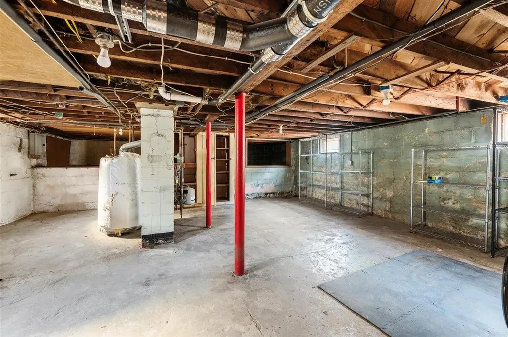 15 E Cedar Street Massapequa NY 11758