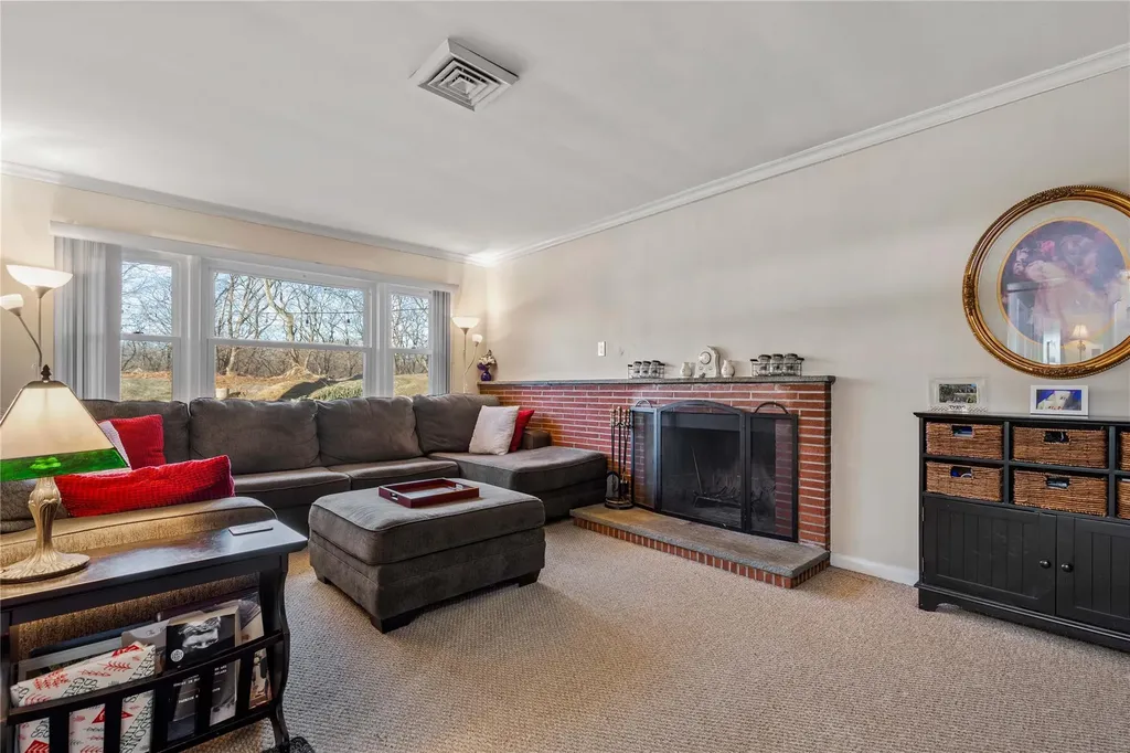 176 Adelphi Avenue Harrison NY 10528