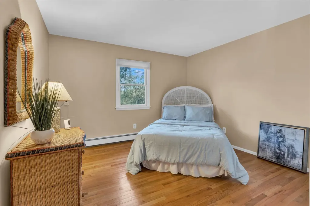 12 Red Oak Road Saint James NY 11780