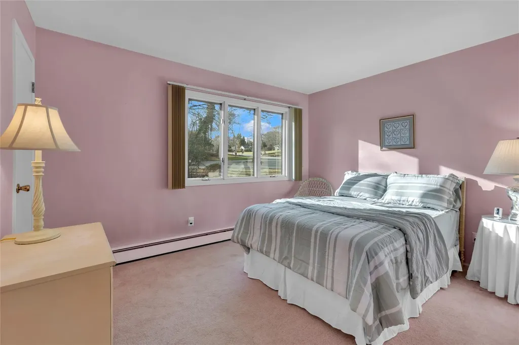 12 Red Oak Road Saint James NY 11780
