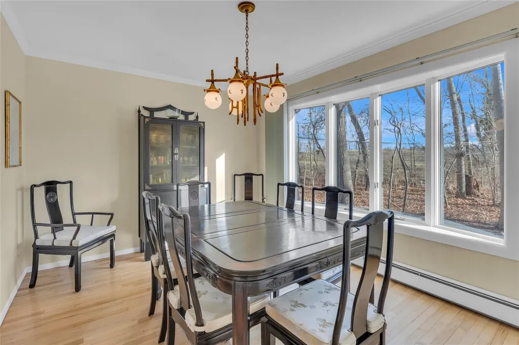 12 Red Oak Road Saint James NY 11780