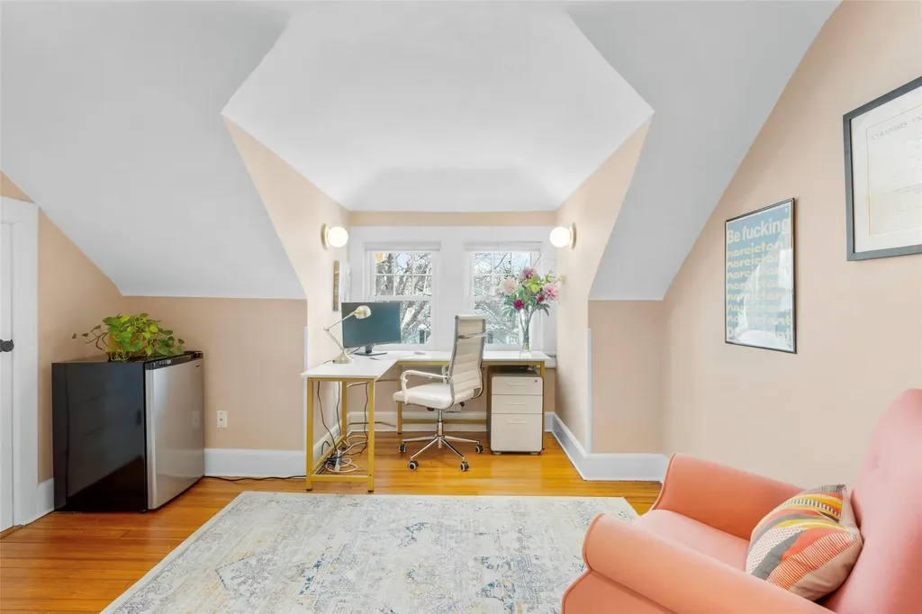7 Thompson Place Larchmont NY 10538