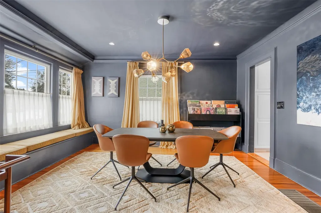 7 Thompson Place Larchmont NY 10538