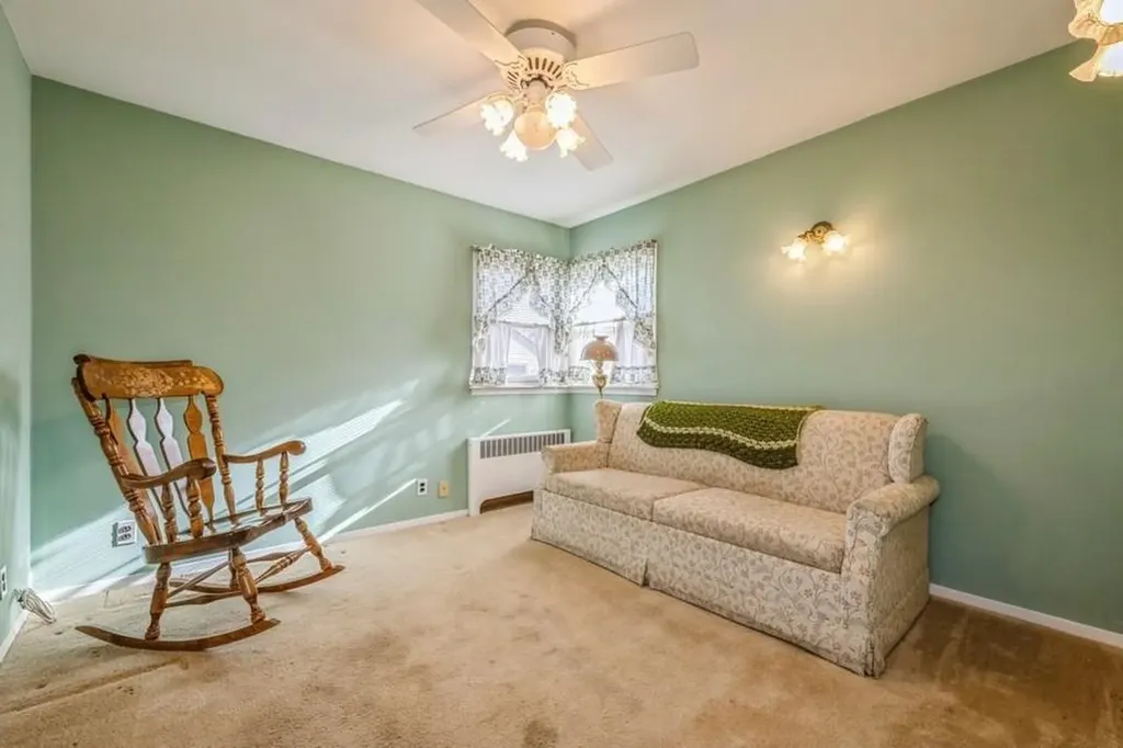 676 Pleasant Avenue Westbury NY 11590