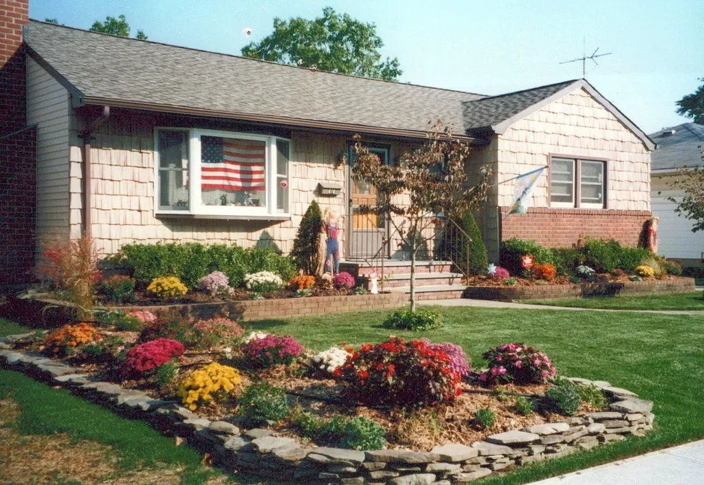 676 Pleasant Avenue Westbury NY 11590