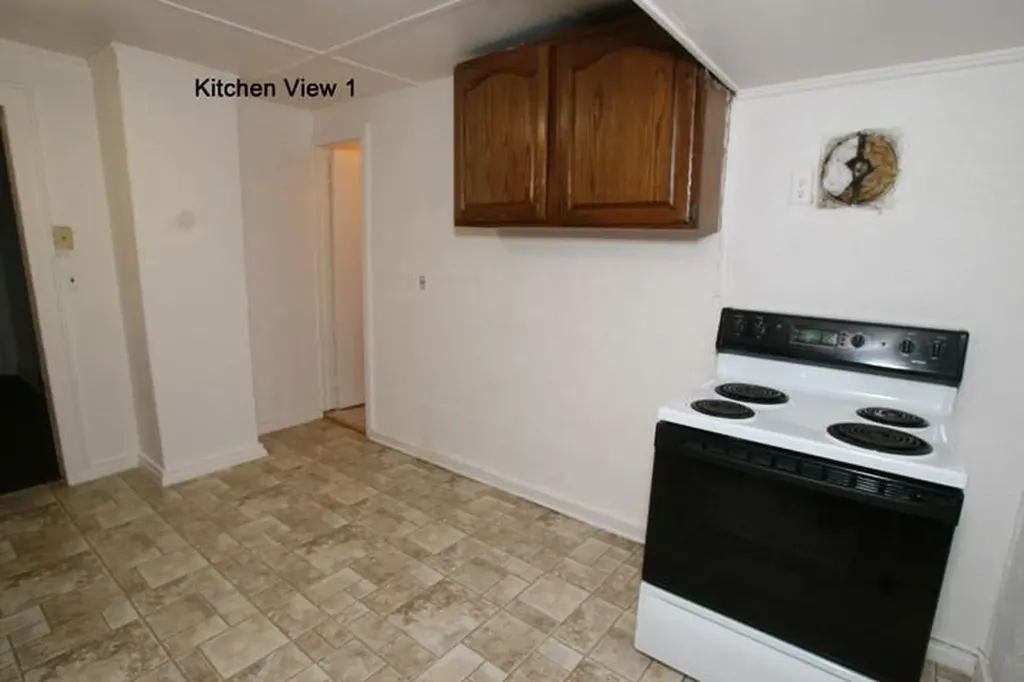 66 Grand Avenue Freeport NY 11520
