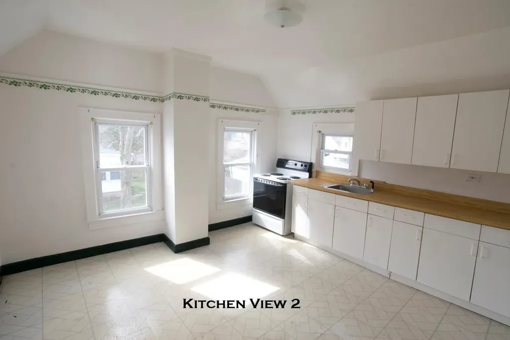66 Grand Avenue Freeport NY 11520