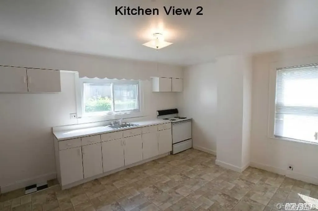 66 Grand Avenue Freeport NY 11520