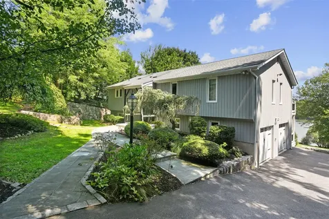 70 Lake Drive Mahopac NY 10541