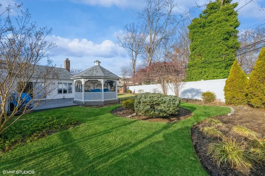 1632 George Road Wantagh NY 11793