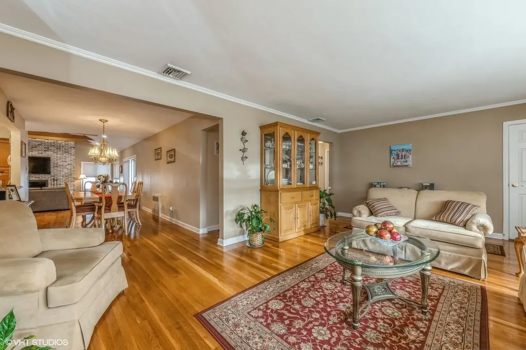 1632 George Road Wantagh NY 11793