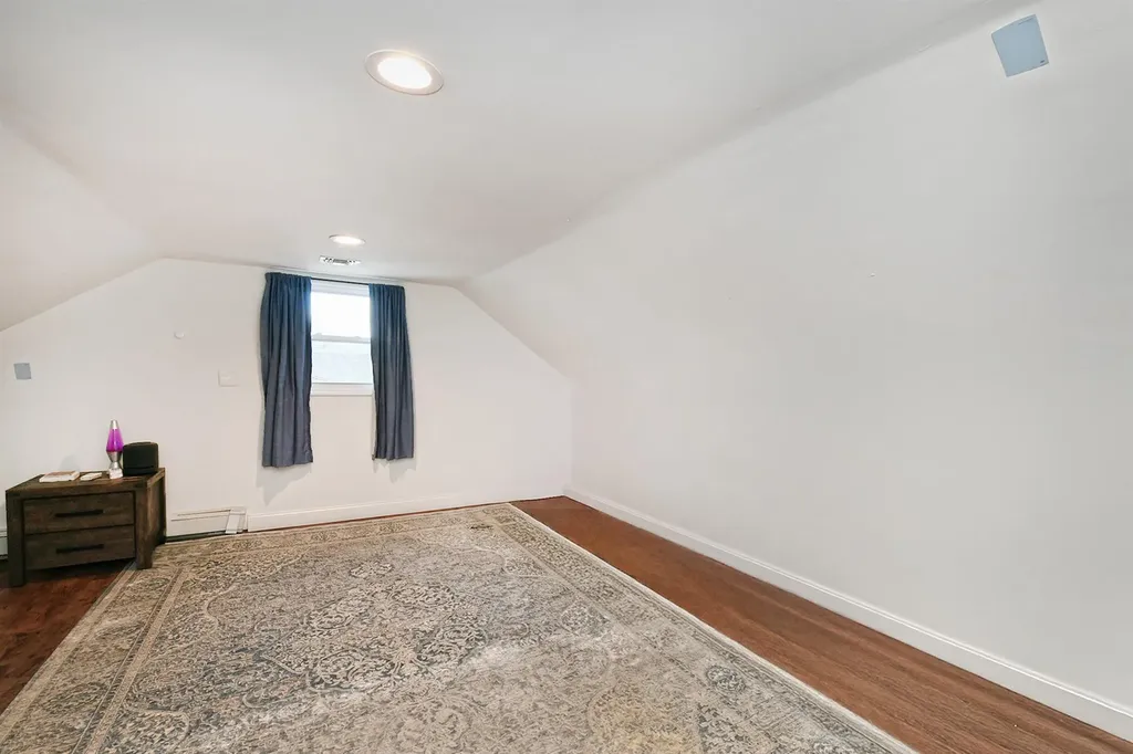 66 White Pine Way Medford NY 11763