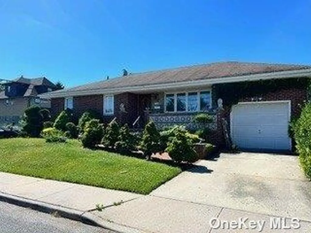 1299 Globe Avenue Elmont NY 11003