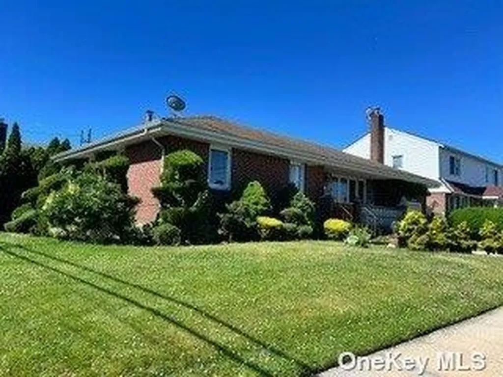 1299 Globe Avenue Elmont NY 11003