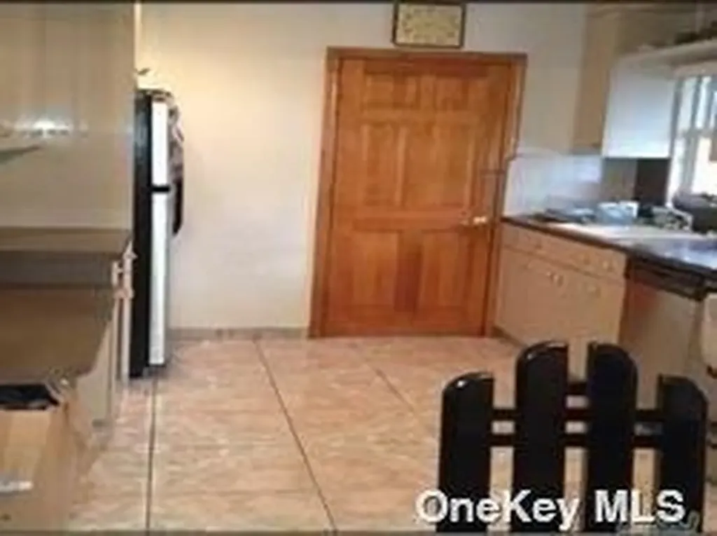 1299 Globe Avenue Elmont NY 11003