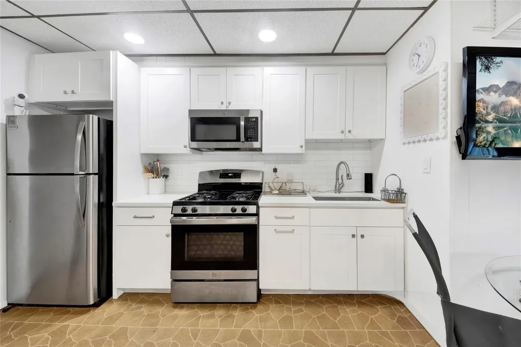 237 Davis Avenue Bronx NY 10465