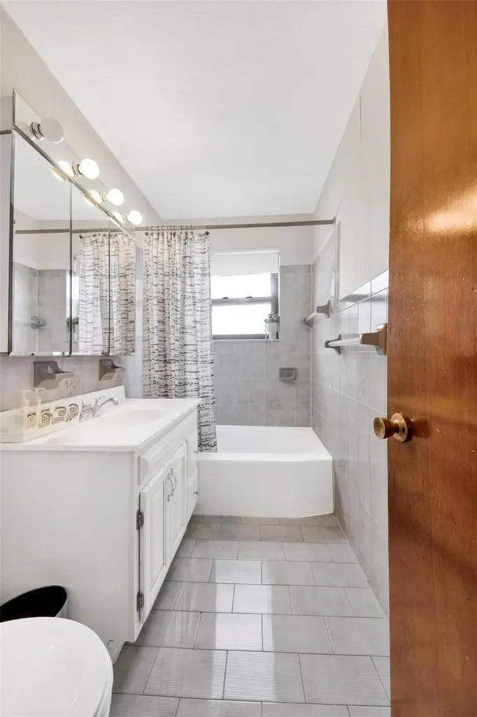 237 Davis Avenue Bronx NY 10465