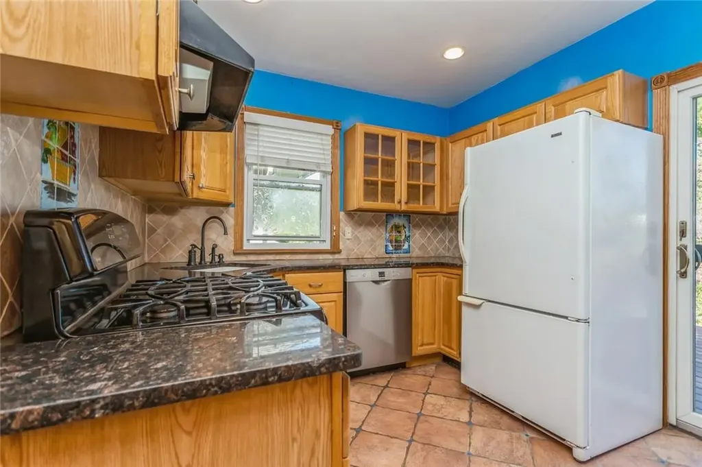 30 Brookside Place New Rochelle NY 10801