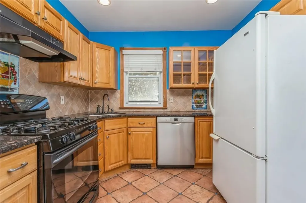 30 Brookside Place New Rochelle NY 10801