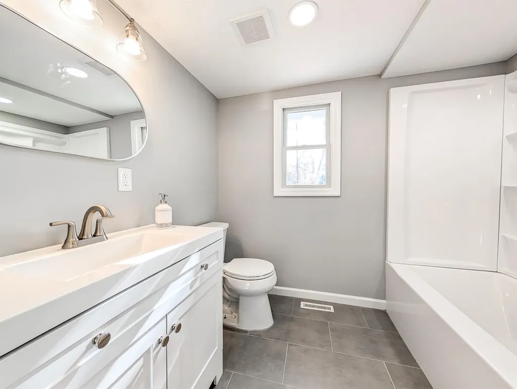 132 Patchogue Avenue Patchogue NY 11772