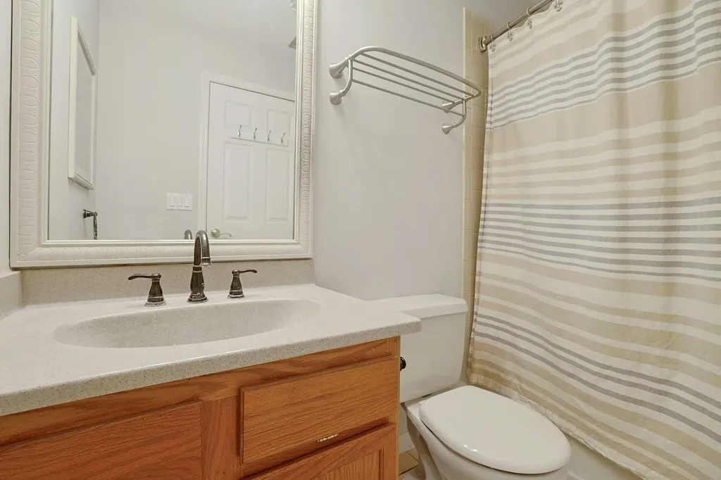 18 Valerie Lane Mahopac NY 10541