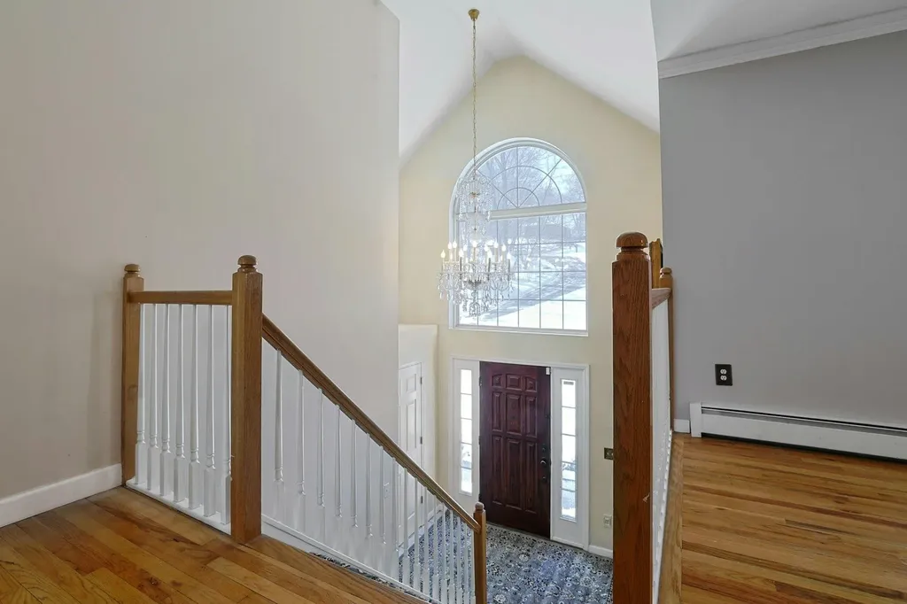 18 Valerie Lane Mahopac NY 10541