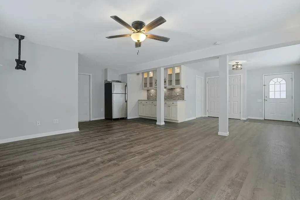18 Valerie Lane Mahopac NY 10541