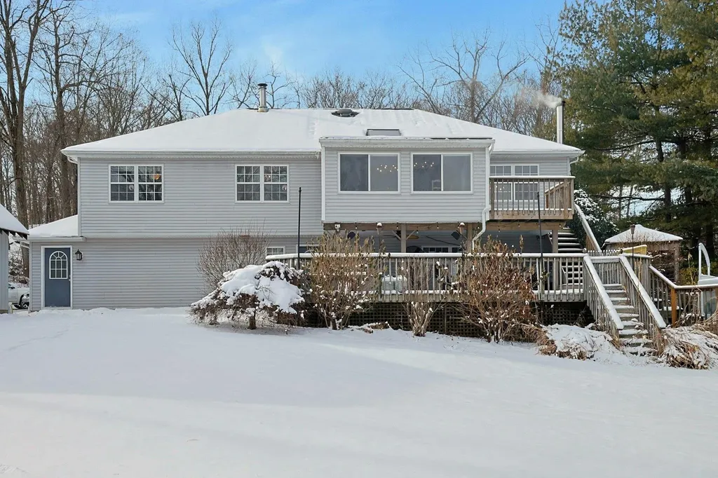 18 Valerie Lane Mahopac NY 10541