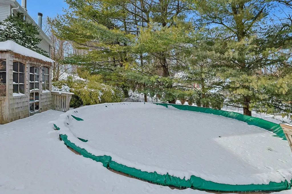 18 Valerie Lane Mahopac NY 10541