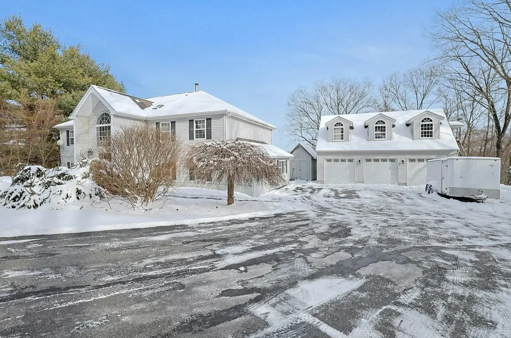 18 Valerie Lane Mahopac NY 10541