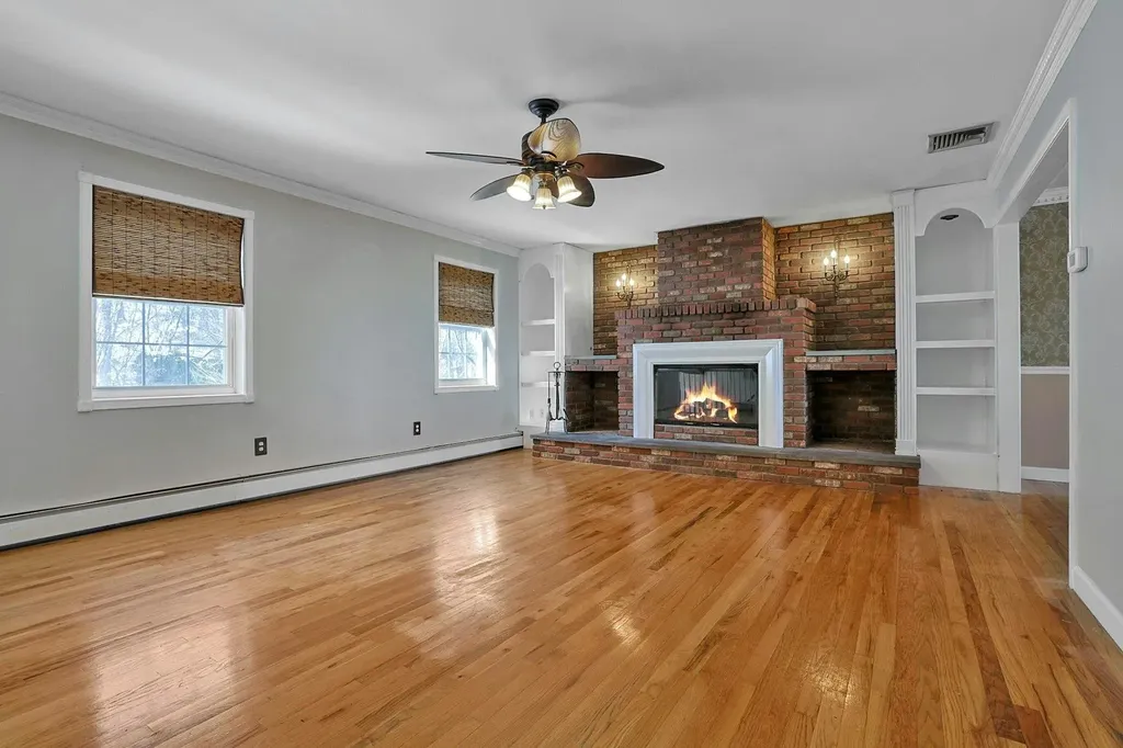 18 Valerie Lane Mahopac NY 10541