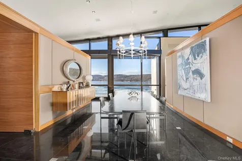 46 Ledgerock Lane Hyde Park NY 12538