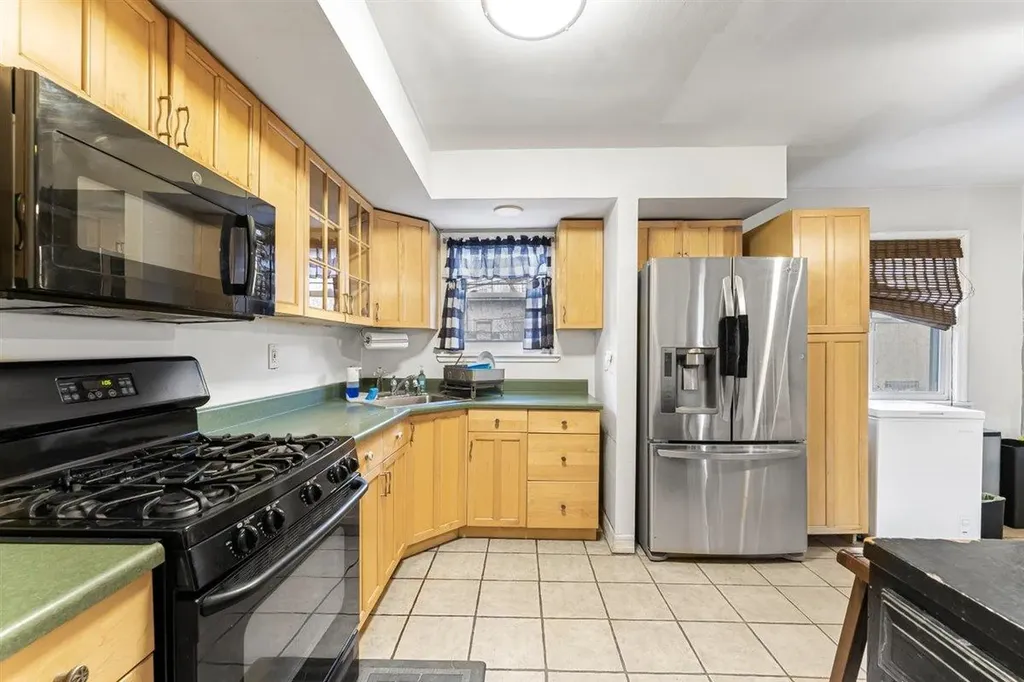 1418 Edwards Avenue Bronx NY 10461