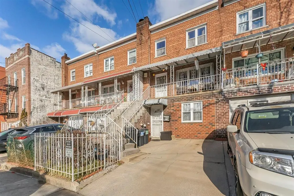 1418 Edwards Avenue Bronx NY 10461