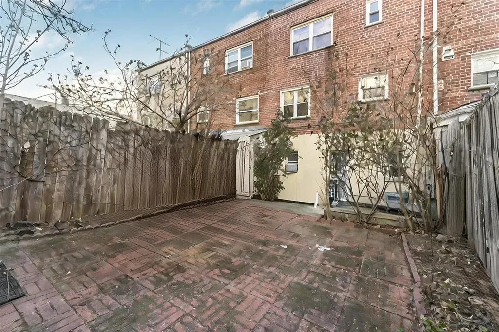 1418 Edwards Avenue Bronx NY 10461